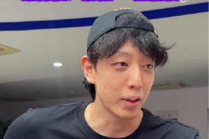 沈梓捷&张帆化身&ldquo;一日店长&rdquo;和球迷互动 为北控新赛季预热